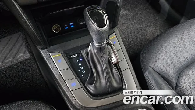 Hyundai Avante 2017 thumb 9