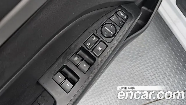 Hyundai Avante 2017 thumb 12
