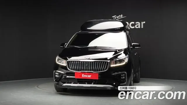 Kia Carnival 2019 thumb 3