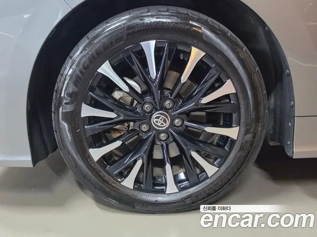 Toyota Alphard 2023 thumb 5