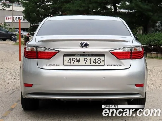 Lexus ES 2014 thumb 4
