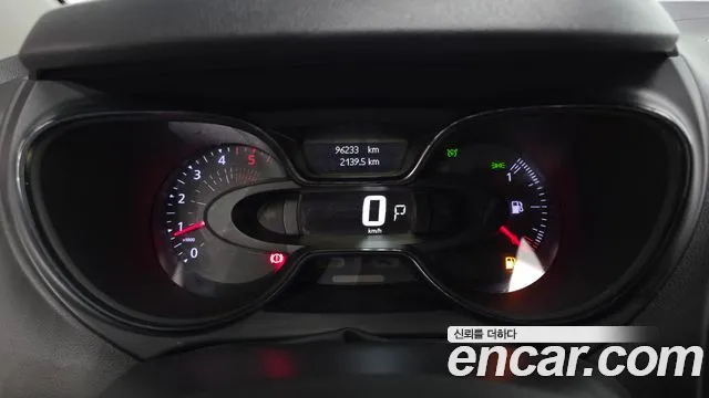 Renault-KoreaSamsung Captur 2019 thumb 8