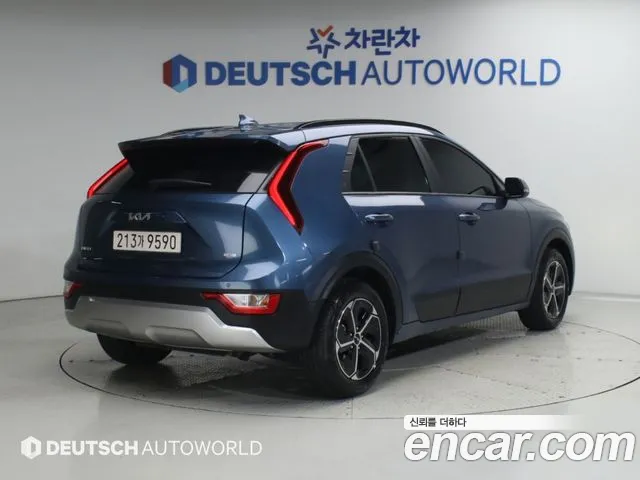 Kia Niro 2025 thumb 2