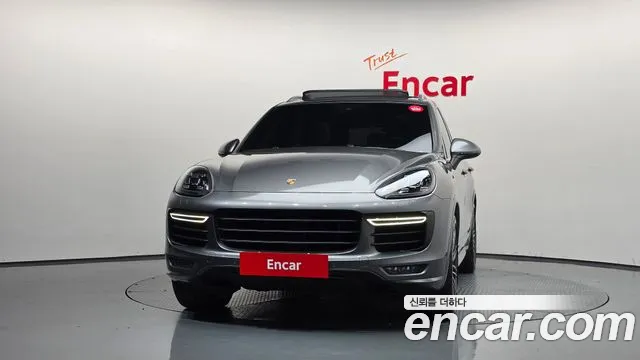Porsche Cayenne 2016 thumb 3