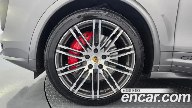 Porsche Cayenne 2016 thumb 5