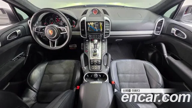Porsche Cayenne 2016 thumb 7