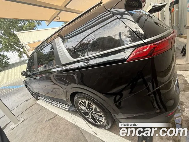Kia Carnival 2020 thumb 2