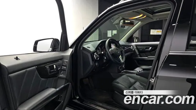 Mercedes-Benz GLK-Class 2013 thumb 10