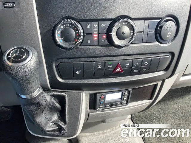 Mercedes-Benz Sprinter 2017 thumb 9