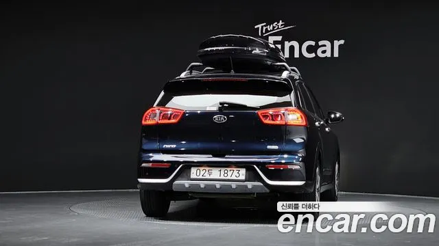 Kia Niro 2017 thumb 4
