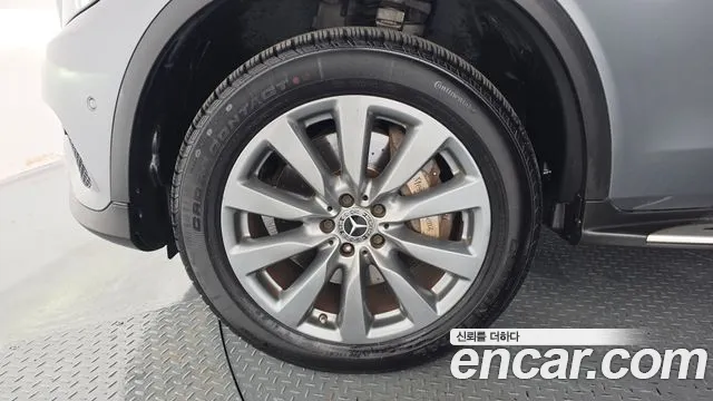 Mercedes-Benz GLC 2018 thumb 5