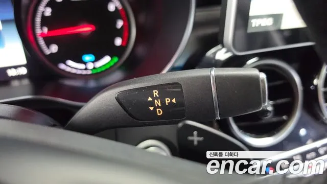 Mercedes-Benz GLC 2018 thumb 9