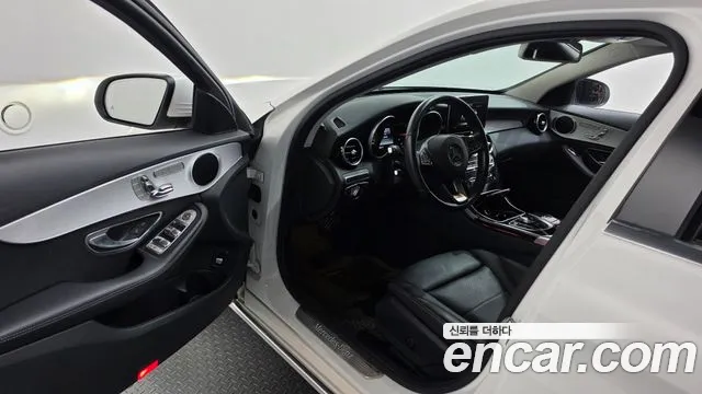 Mercedes-Benz C-Класс 2016 thumb 10