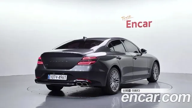 Genesis G70 2021 thumb 2