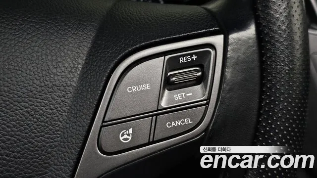 Hyundai Santa Fe 2012 thumb 12