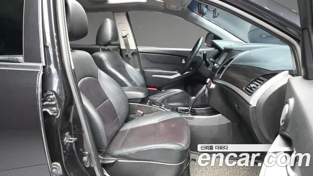 KG_Mobility_Ssangyong KORANDO 2014 thumb 11