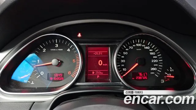 Audi Q7 2009 thumb 8