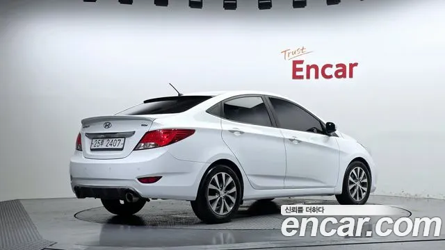 Hyundai Accent 2013 thumb 2