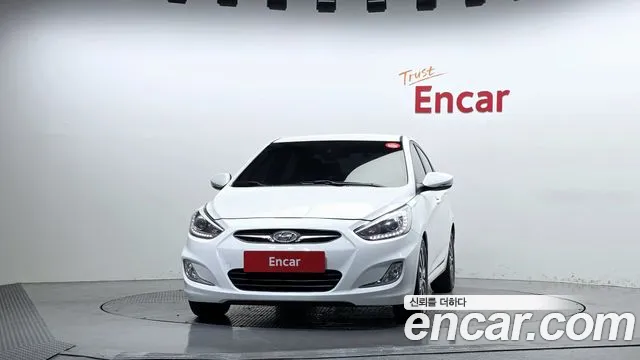 Hyundai Accent 2013 thumb 3