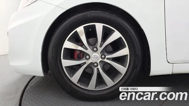Hyundai Accent 2013 thumb 5