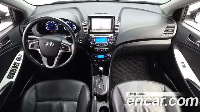 Hyundai Accent 2013 thumb 7