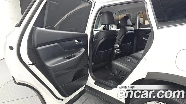 Hyundai Santa Fe 2021 thumb 12