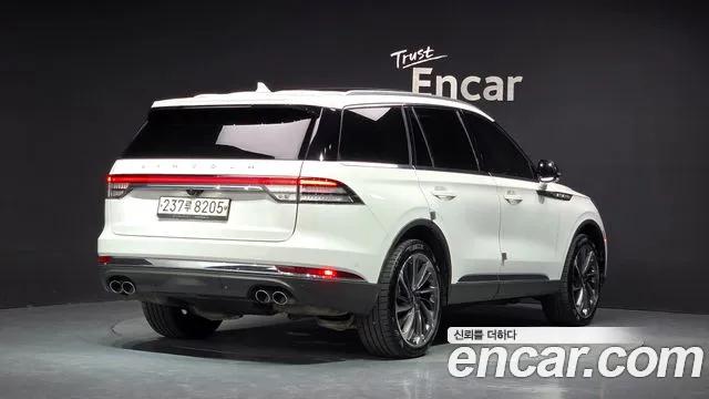 Lincoln Aviator 2020 thumb 2