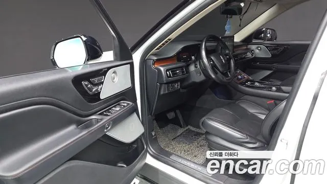 Lincoln Aviator 2020 thumb 10