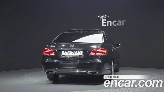 Mercedes-Benz E-Класс 2014 thumb 4
