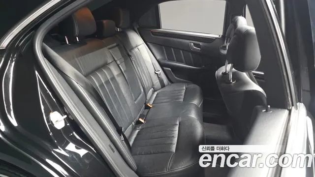 Mercedes-Benz E-Класс 2014 thumb 12