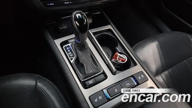 Hyundai Genesis 2015 thumb 9