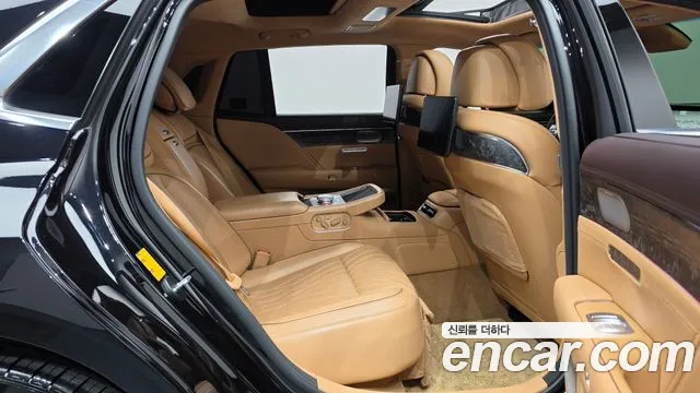 Genesis G90 2022 thumb 11