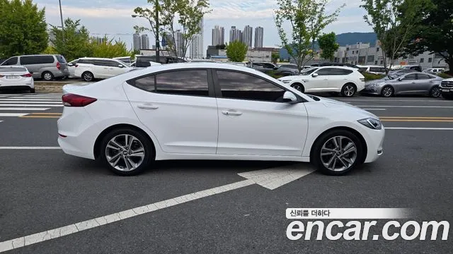 Hyundai Avante 2018 thumb 7