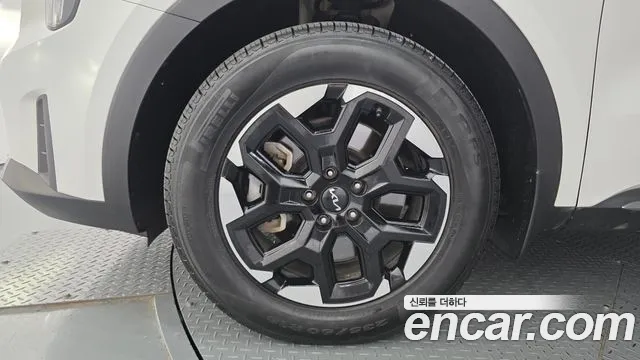 Kia Sorento 2023 thumb 5