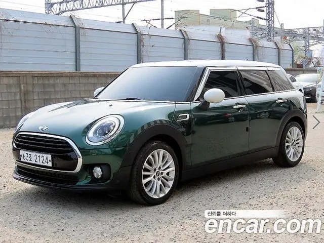 MINI Clubman 2018 thumb 11