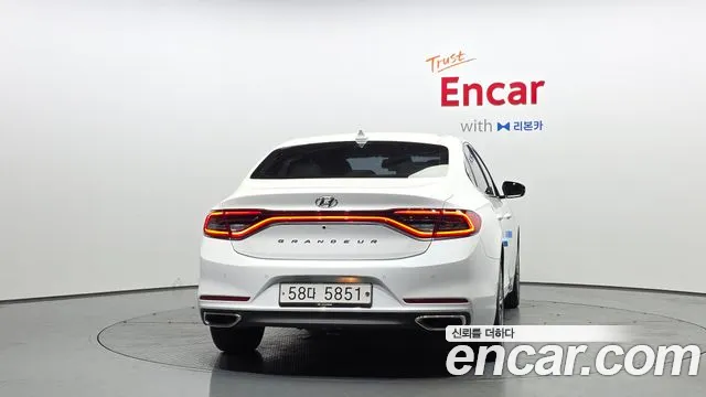 Hyundai Grandeur 2017 thumb 3