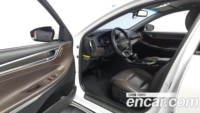 Hyundai Grandeur 2017 thumb 9