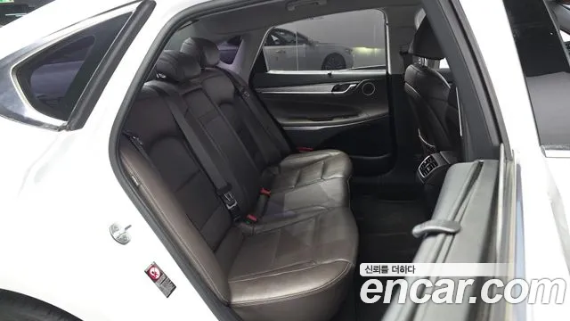 Hyundai Grandeur 2017 thumb 11