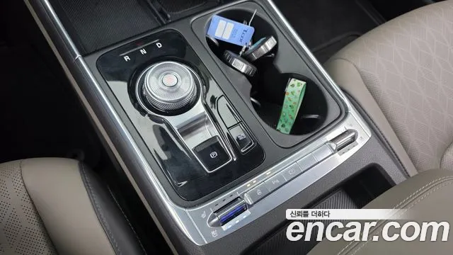 Kia Carnival 2024 thumb 9