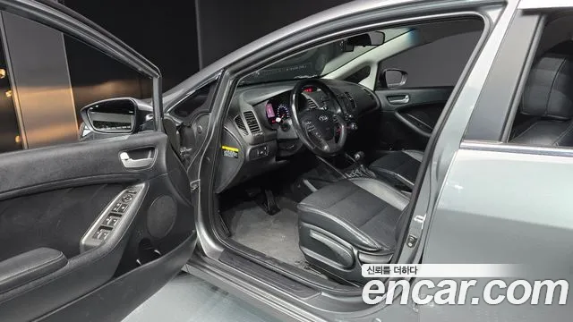 Kia K3 2014 thumb 10