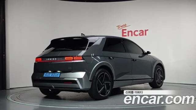 Hyundai IONIQ 5 2025 thumb 2