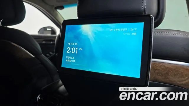 Genesis G90 2019 thumb 12