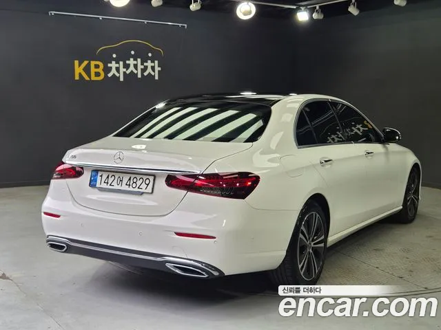 Mercedes-Benz E-Класс 2020 thumb 4
