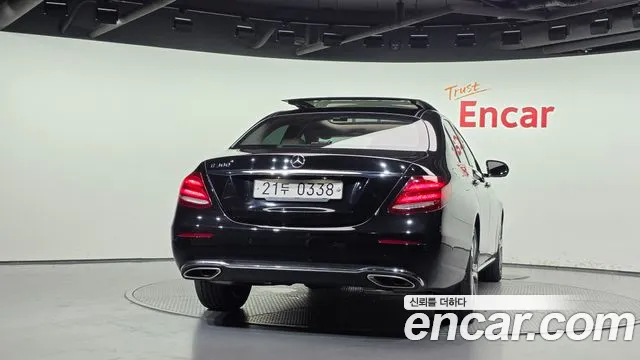 Mercedes-Benz E-Класс 2016 thumb 4