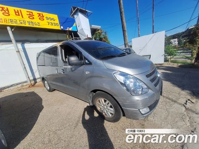 Hyundai Starex 2017 thumb 4