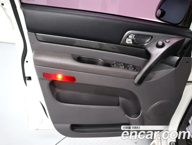 KG_Mobility_Ssangyong KORANDO 2015 thumb 8