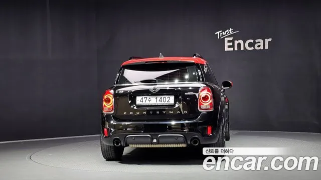 MINI Countryman 2018 thumb 4