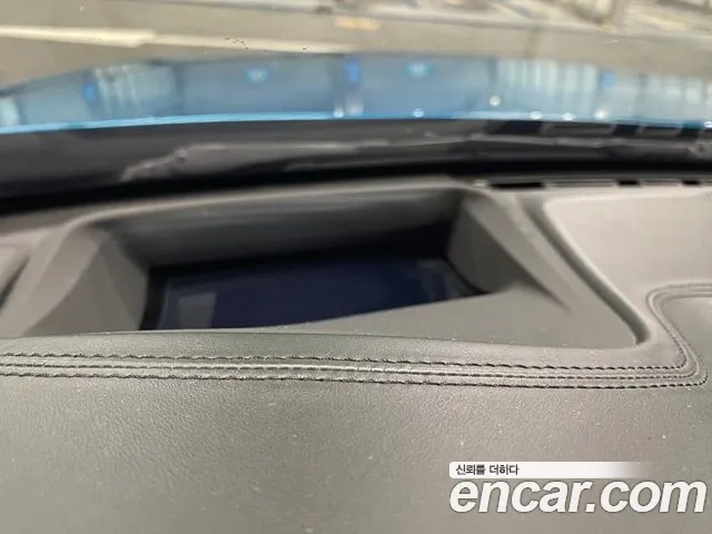 BMW 4-Series 2017 thumb 9