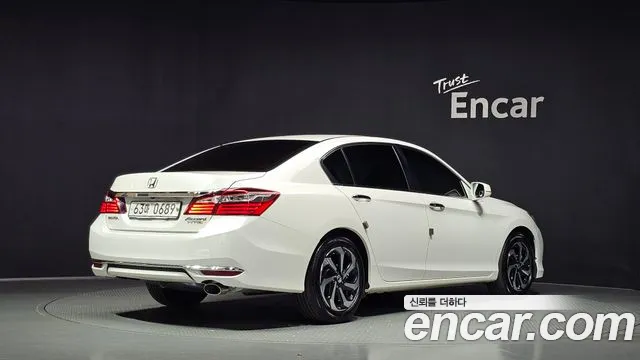 Honda Accord 2016 thumb 2
