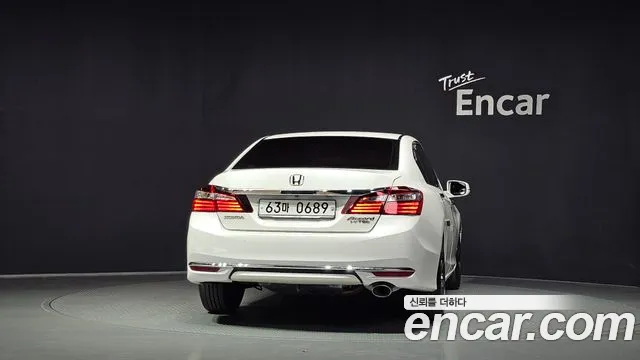 Honda Accord 2016 thumb 4